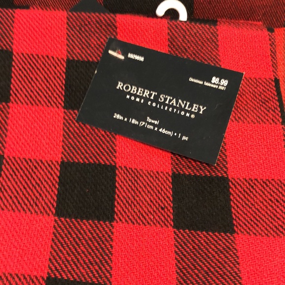 Robert Stanley Home Collection buffalo plaid table runner and tea towels - Picture 4 of 4
